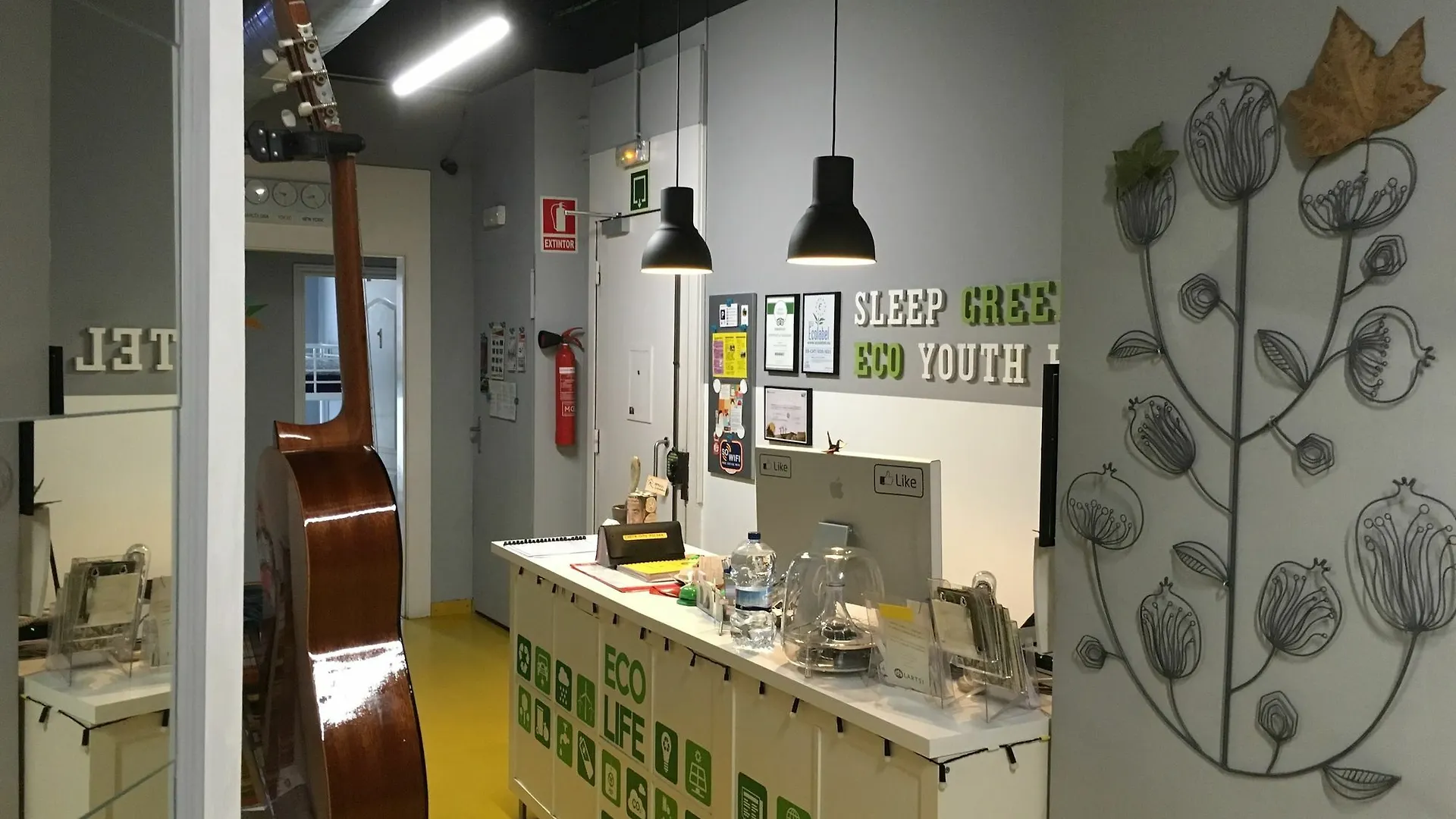 Sleep Green - Certified Eco Youth Hostel 0*, Barcelona